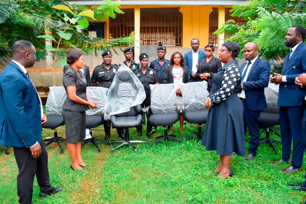 Kwahu Praso Rural Bank donates to the Nkawkaw Magistrate Court